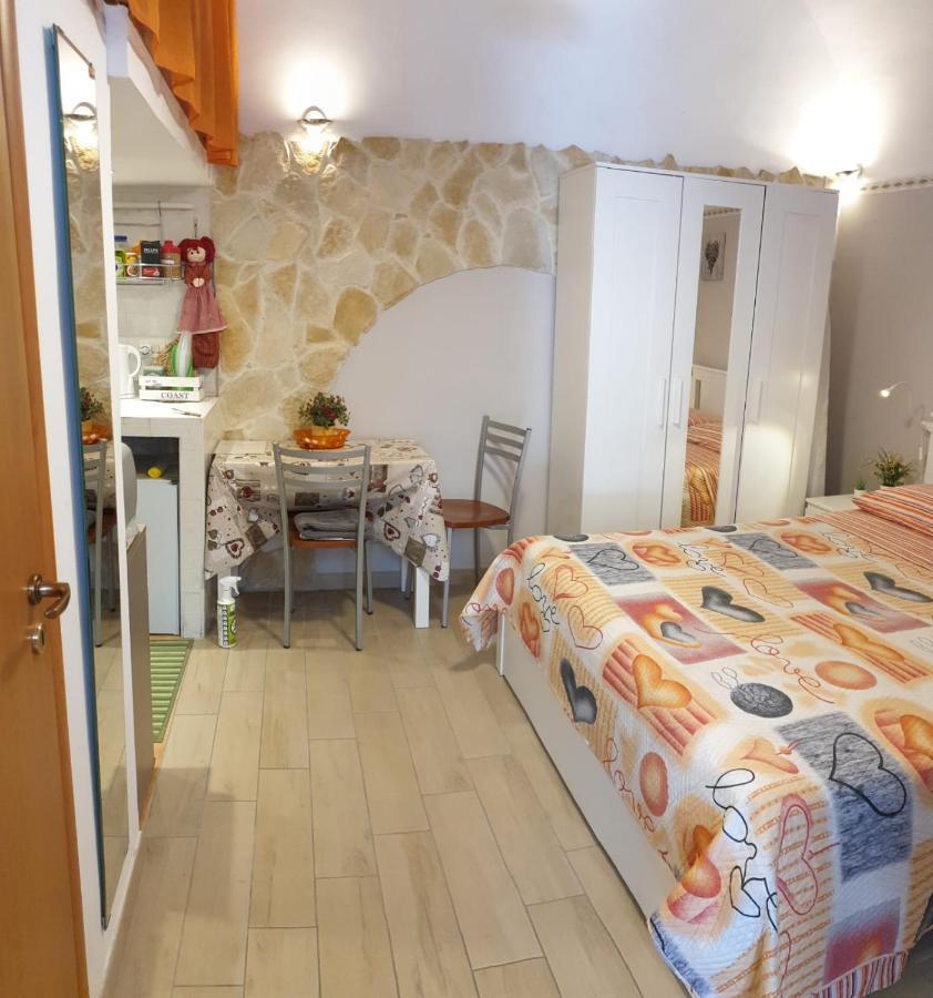 Giovanni S Little House *